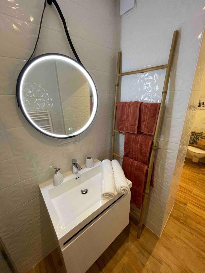 Apartament Le Jardin Niortais - Hyper Centre- Proche Gare - Paisible - Grand Jardin Prive, Wifi Hd -Netflix Zewnętrze zdjęcie